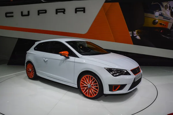 Seat Leon Cupra at the Geneva Motor Show — Stock Photo, Image