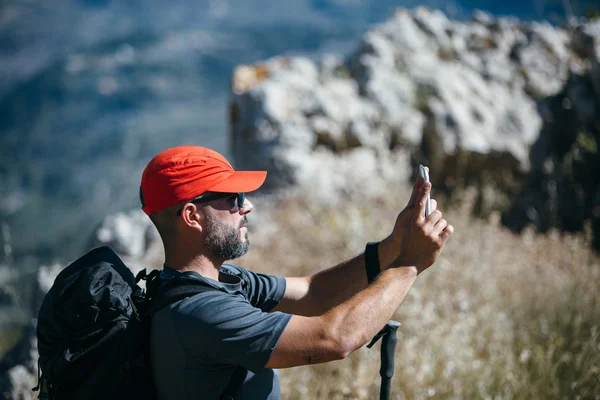 Man taking photography in sunlight — Stock Photo, Image