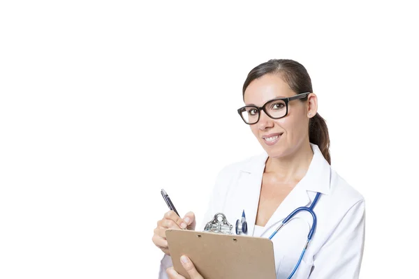 Arzt mit Klemmbrett und Stift — Stockfoto