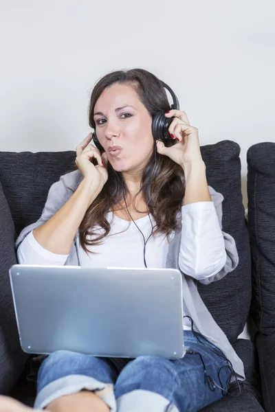 Desfrutando de música — Fotografia de Stock