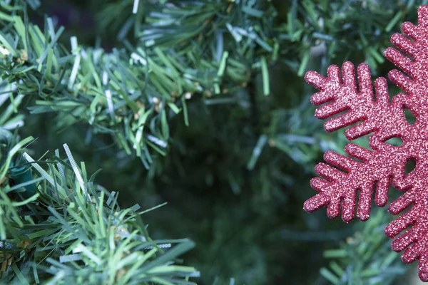 Decoração de Natal - floco de neve vermelho — Fotografia de Stock