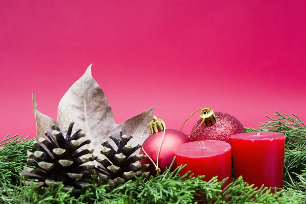 Boże Narodzenie skład - czerwone świece — Zdjęcie stockowe