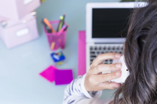 Frau am Telefon — Stockfoto