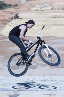 BMX motorcu atlama