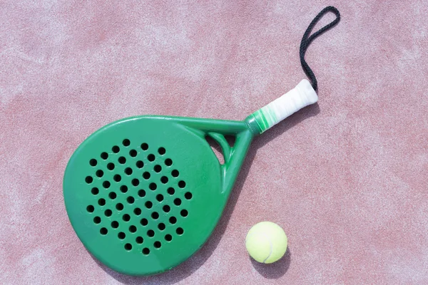 Peddel racket en bal — Stockfoto