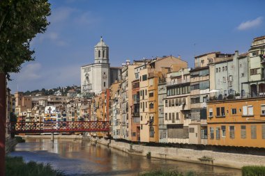 Girona eski çeyrek Onyar Nehri ile