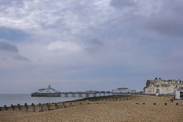 Vista panorâmica do cais em Eastbourne — Fotografia de Stock