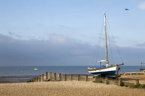 Fishing boat in the harbour at Whitstable — Stock Photo, Image