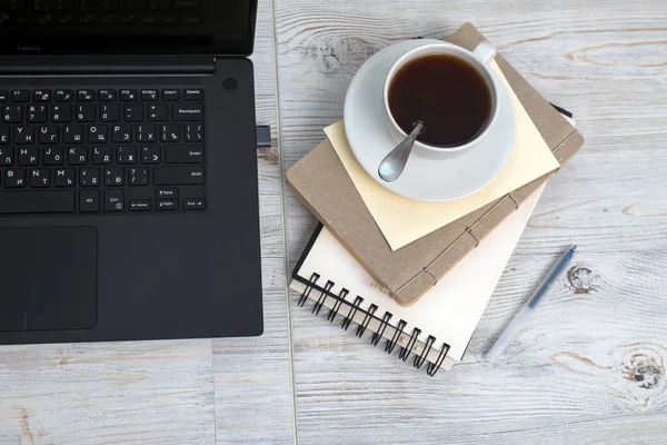 Escritorio Oficina Mesa Madera Del Lugar Trabajo Negocios Cuaderno Planta — Foto de Stock