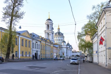 MOSCOW, Rusya - 02 Mayıs 2021. Confessor Aziz Martin Kilisesi, Roma 'nın Papası (Yükseliş). Moskova 'nın en iyi korunmuş klasik mimari eserlerinden biri...