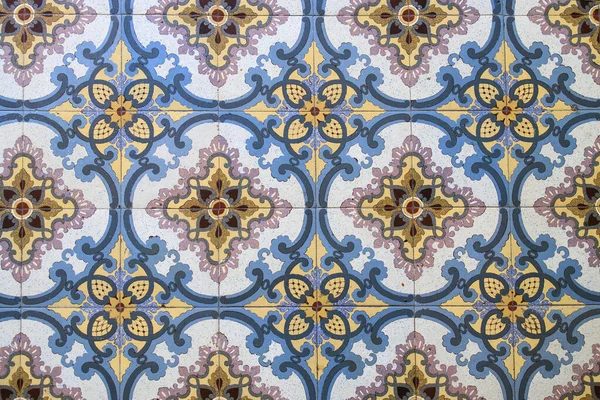 100多年前流行的著名的梅特拉赫瓷砖的样品 — 图库照片