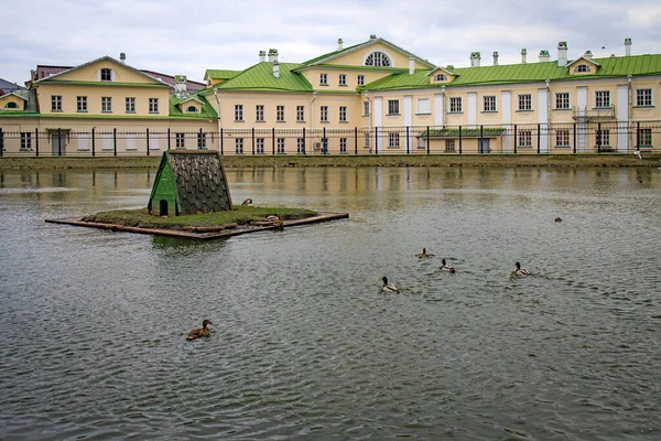 Sergijew Posad Gebiet Moskau Russland 2021 Weißer Teich Sergijew Posad — Stockfoto