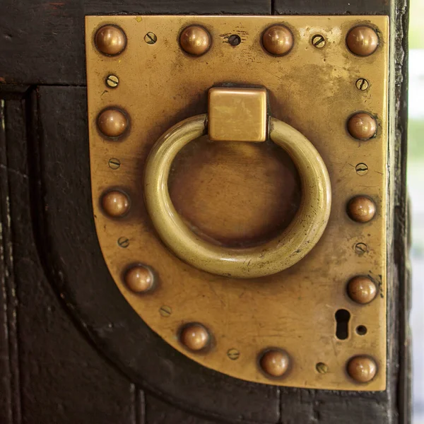 Door Handle Knocker Selective Focus Brown Old Wooden Church Entrance — Zdjęcie stockowe