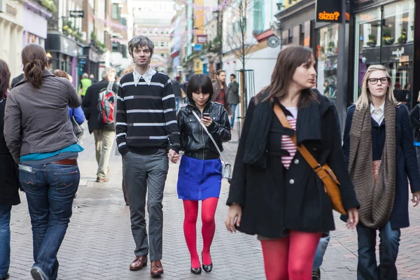 Londres Reino Unido Noviembre 2019 Joven Con Una Chaqueta Cuero — Foto de Stock