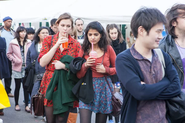 London November 2019 Multicolored Crowd Walks Brick Lane Sunday Market — Stock Photo, Image