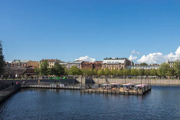 Saint Petersburg Russia August 2021 People Rest Pontoon New Holland — Stock Photo, Image