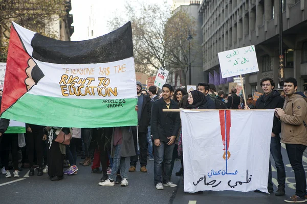 Estudantes protestam em Londres — Fotografia de Stock