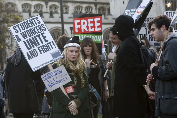 Estudantes protestam em Londres — Fotografia de Stock