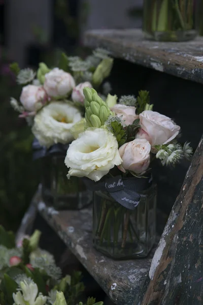 Ramo de rosa blanca y rosa — Foto de Stock