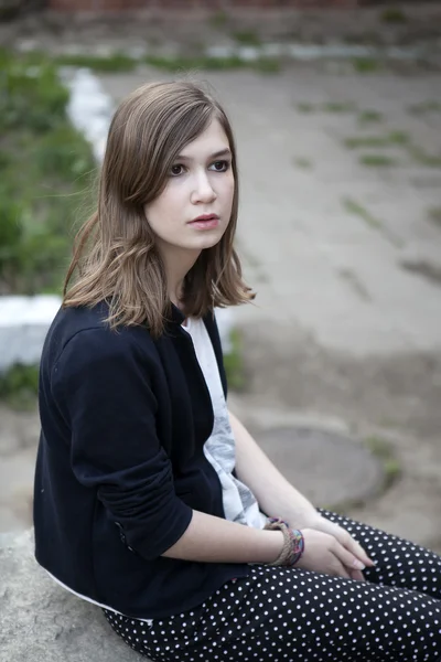 Retrato de chica adolescente —  Fotos de Stock