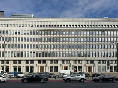 Varşova, Polonya, 16 Ekim 2025, şu anda Bankacılık ve Mali İşler Merkezi olarak bilinen Parti Binası.