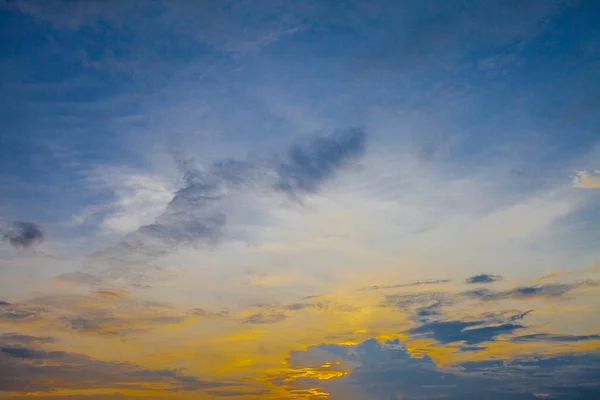 Cielo Del Atardecer Terraplén Fondo — Foto de Stock