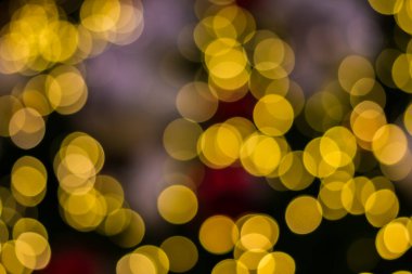 Altın Noel ağacı arkaplanının odaklanmamış bağları