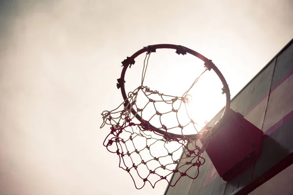 Vintage Old Wooden Basketball Hoop Sunset Mean Hit Target — Stock Photo, Image