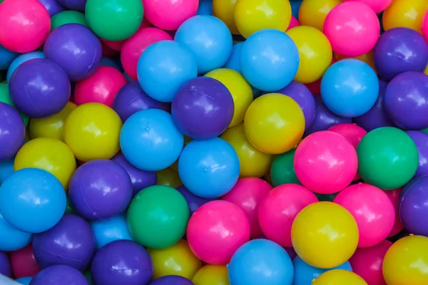 Много Разноцветных Пластиковых Мячей Детской Площадке — стоковое фото