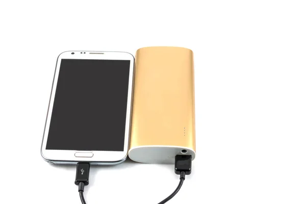 Gold Power Bank Opladen Witte Smartphone Witte Achtergrond — Stockfoto
