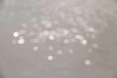 Kara zemin için sudan yapılmış klasik bokeh.