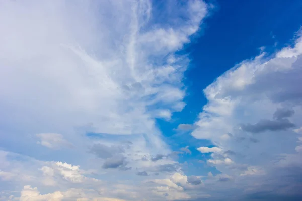 Cielos Parcialmente Nublados Después Lluvia — Foto de Stock