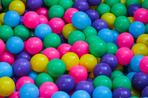Много Разноцветных Пластиковых Мячей Детской Площадке — стоковое фото