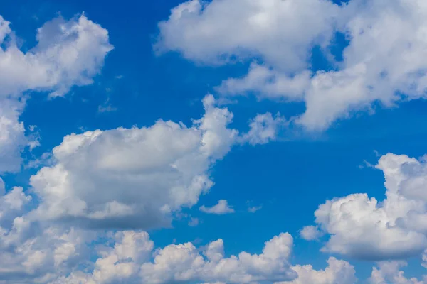 Wolken Met Blauwe Lucht Achtergrond — Stockfoto