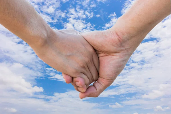 Amante Mano Cielo Azul Con Nube Día Soleado — Foto de Stock