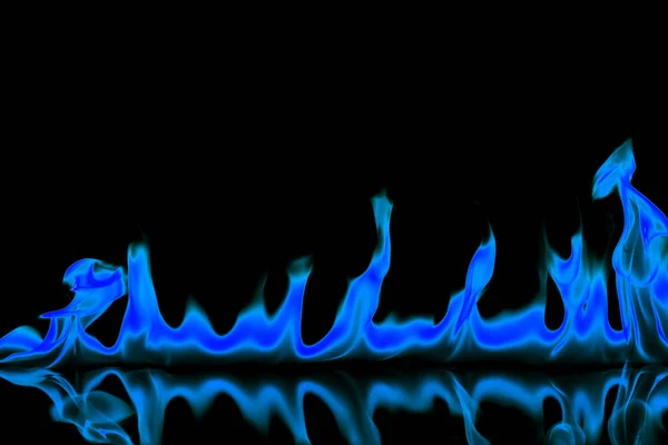 Llama Fuego Azul Sobre Fondo Negro —  Fotos de Stock