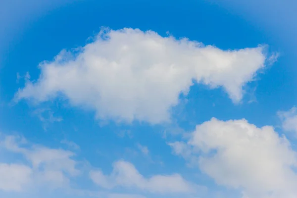 Wolken Blauen Himmel Sonniger Tag — Stockfoto