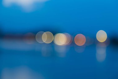Mavi arkaplanda Bokeh Işıkları