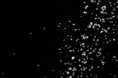 Siyah arkaplanda ışık bokeh