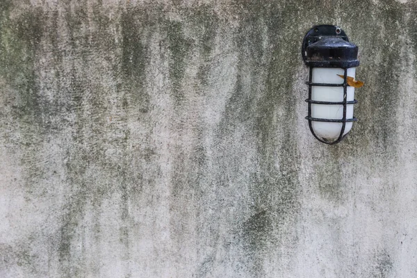 Lámpara Vintage Sobre Fondo Pared Cemento Gris —  Fotos de Stock