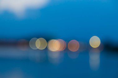 Mavi arkaplanda Bokeh Işıkları