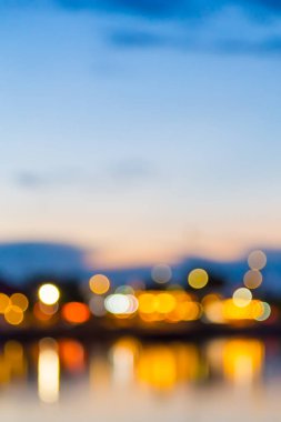 Arkaplan için çok renkli ışıklar bokeh kullanımı