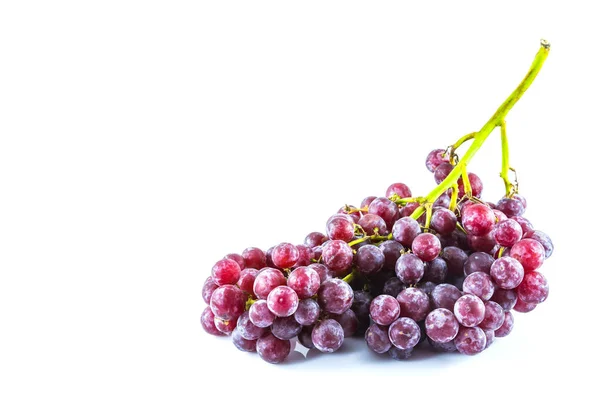 Raisin Rouge Frais Avec Goutte Eau Isolé Sur Fond Blanc — Photo