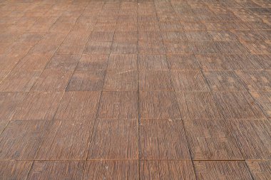 Arka plan için eski fayanslı kahverengi koridor