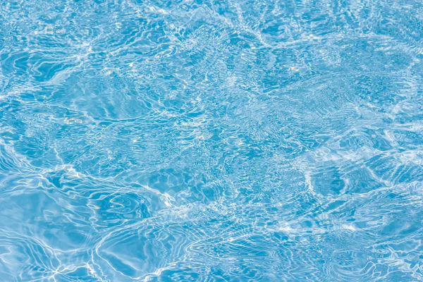 Détail Eau Vague Dans Fond Bleu Piscine — Photo