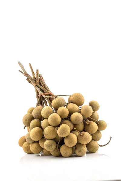Fruit Bos Van Vers Longan Geïsoleerd Witte Achtergrond — Stockfoto