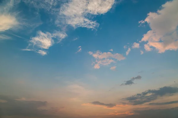 Cielo Nubes Antes Puesta Del Sol Fondo — Foto de Stock