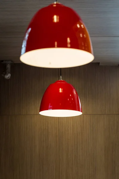 Arrangement Red Ceiling Light Hanging Lighting Background — Stock Photo, Image