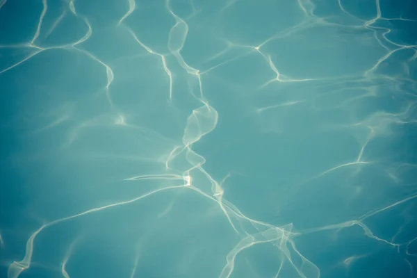Blaues Poolwasser Mit Sonnenreflexionen Hintergrund — Stockfoto