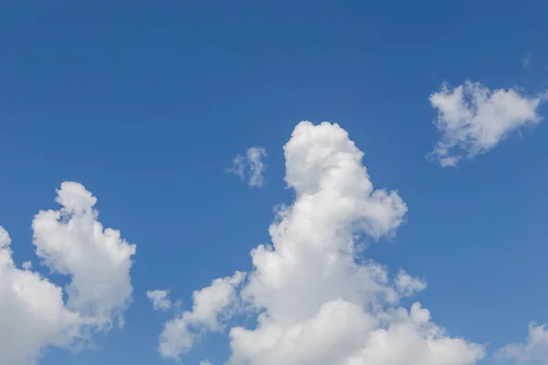 Weiße Wolken Blauen Himmel Sonniger Tag — Stockfoto